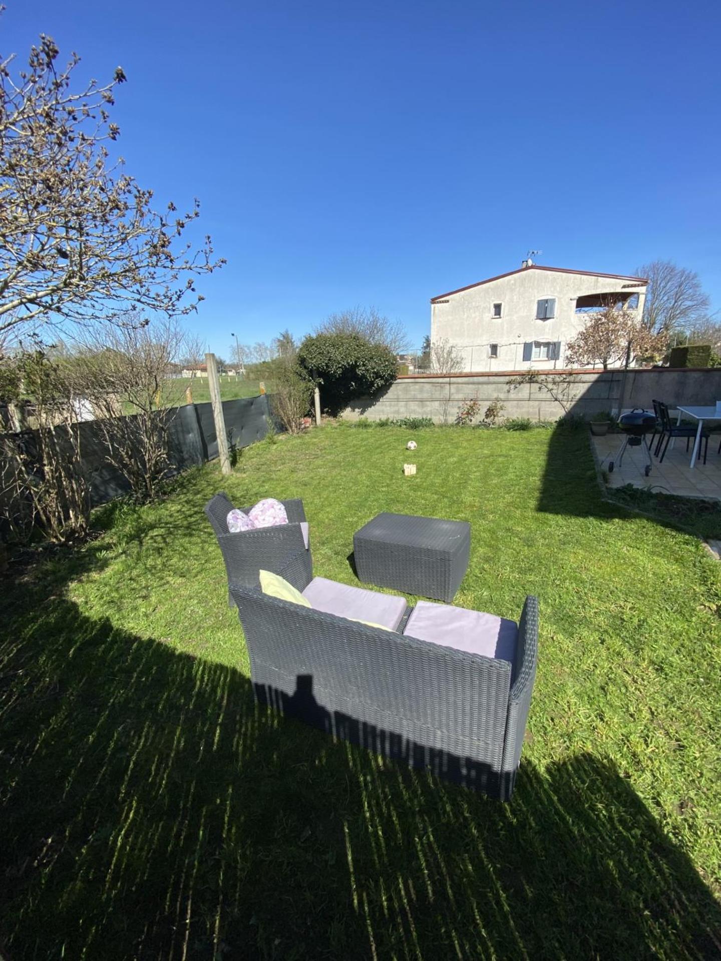 Appartement Tout Equipe 2 Chambres + Jardin 赛 外观 照片