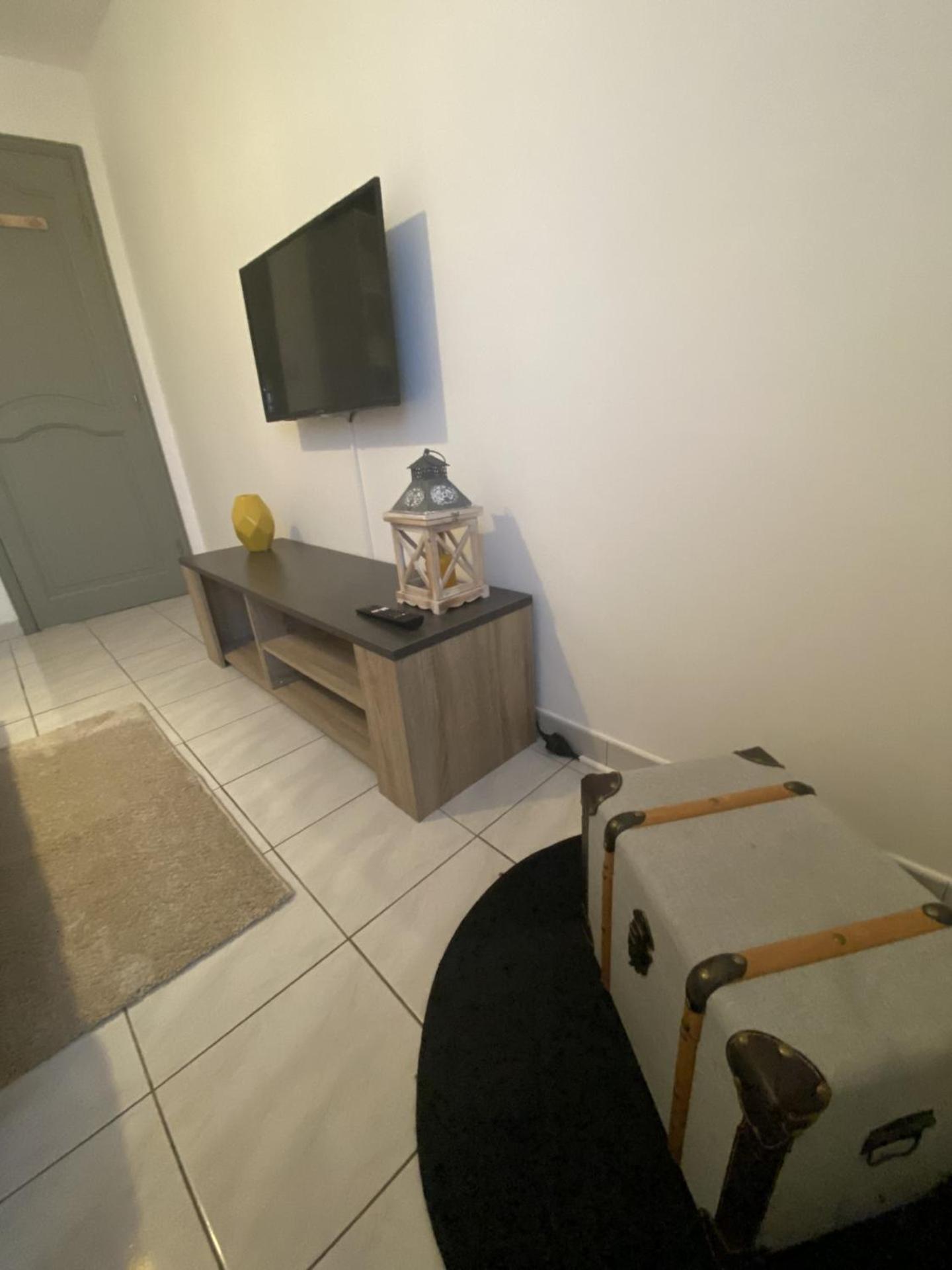 Appartement Tout Equipe 2 Chambres + Jardin 赛 外观 照片